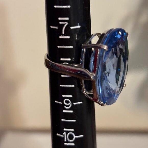 Beautiful 45ct Faceted Blue Topaz in Sterling Silver (925) - size 8 - Picture 6 of 14